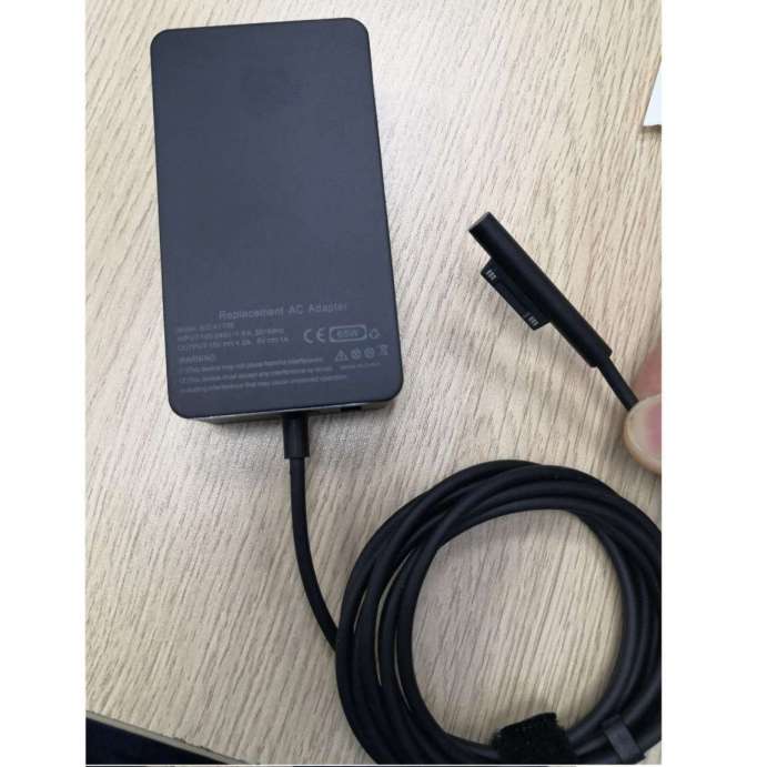 AC Power Adapter Charger   65W For Microsoft  For  Surface Pro 3 & Surface Pro 4 with out or with  ac cable power supply